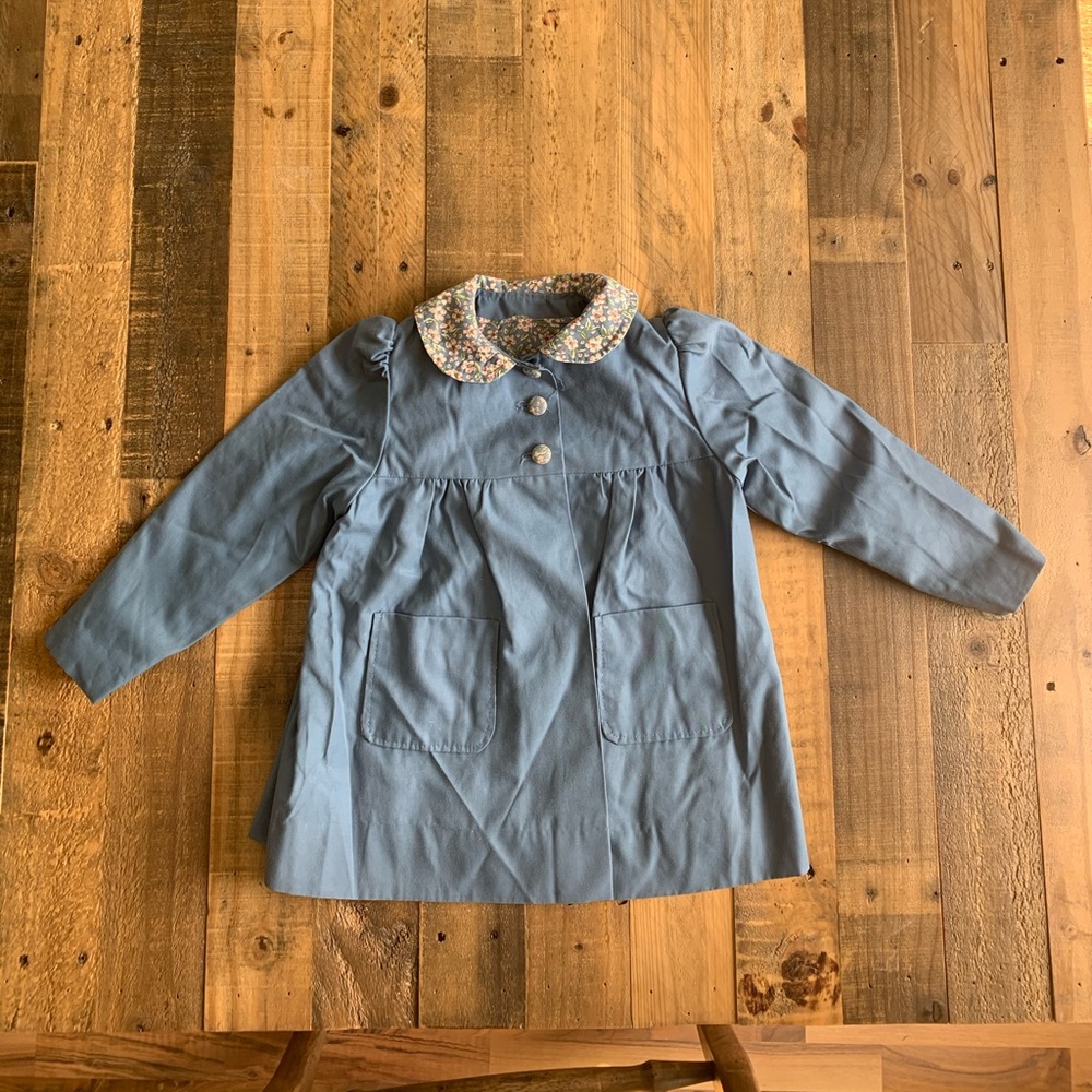 $10 / Gorgeous blue floral peacoat (2-3 T)